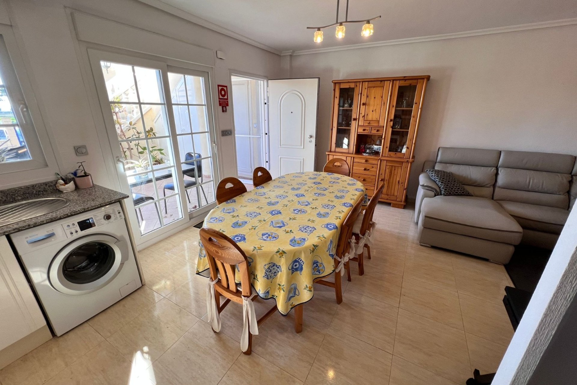 Resale - Apartment -
Guardamar del Segura - El Raso