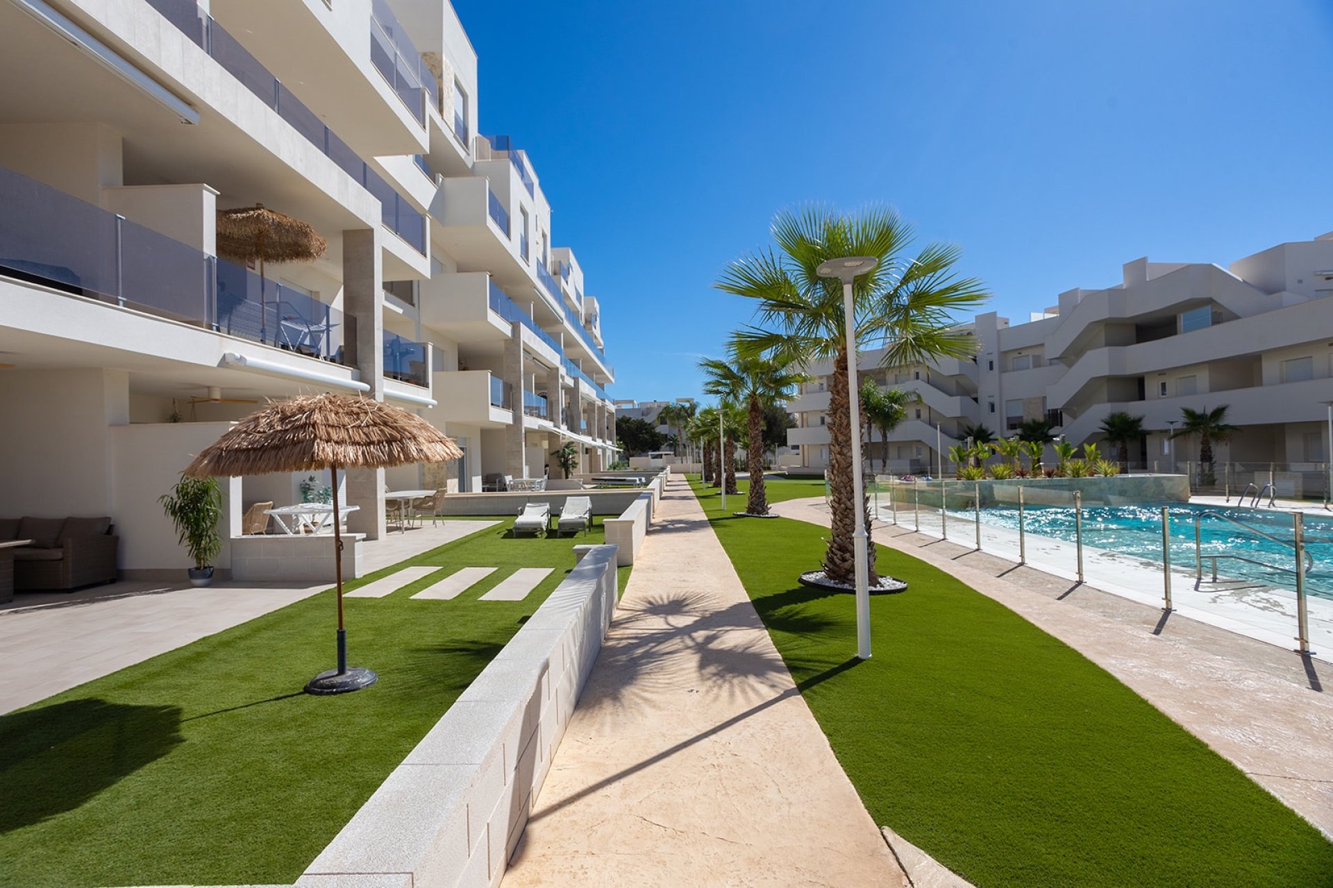 Resale - Apartment -
Guardamar del Segura - El Raso