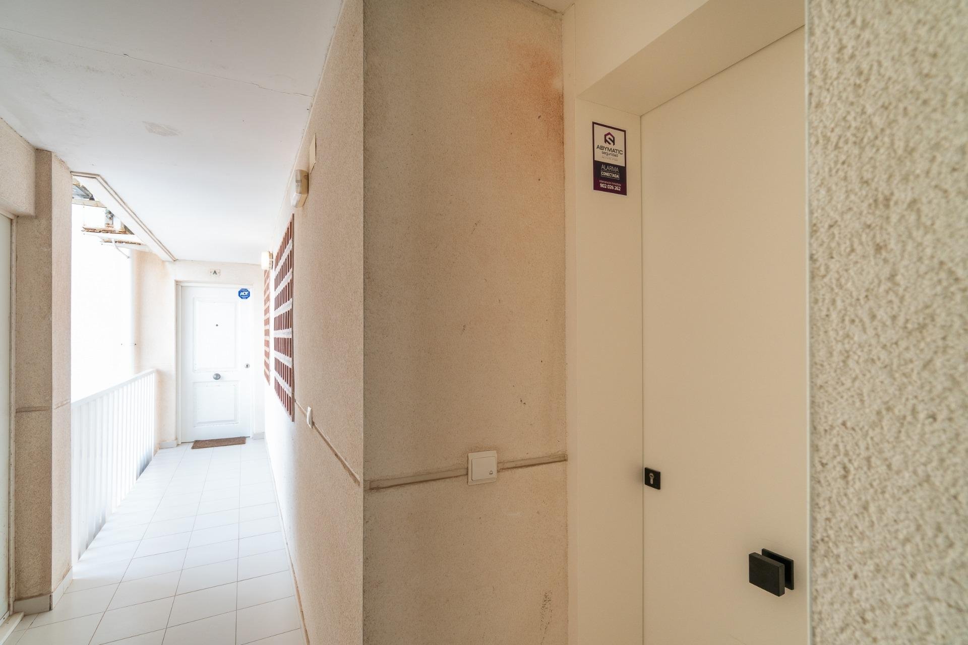Resale - Apartment -
Guardamar del Segura - Guardamar Playa