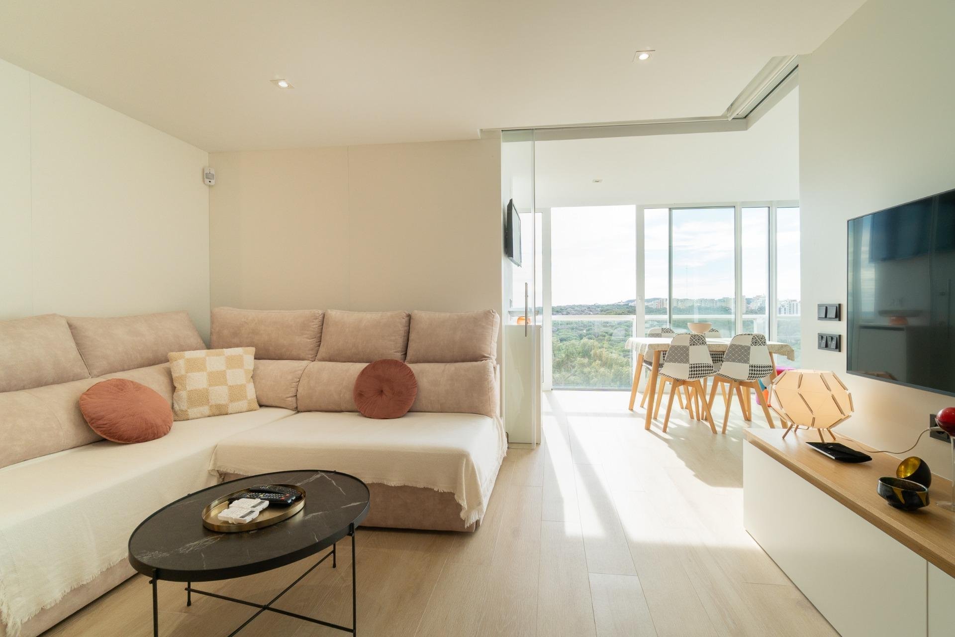 Resale - Apartment -
Guardamar del Segura - Puerto Deportivo