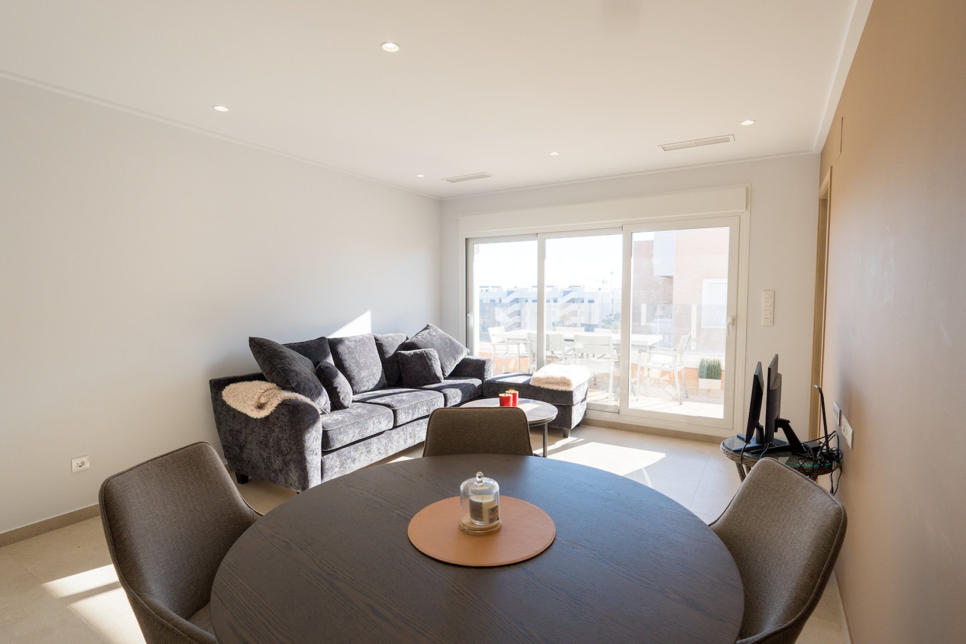 Resale - Apartment -
Guardamar - El Raso