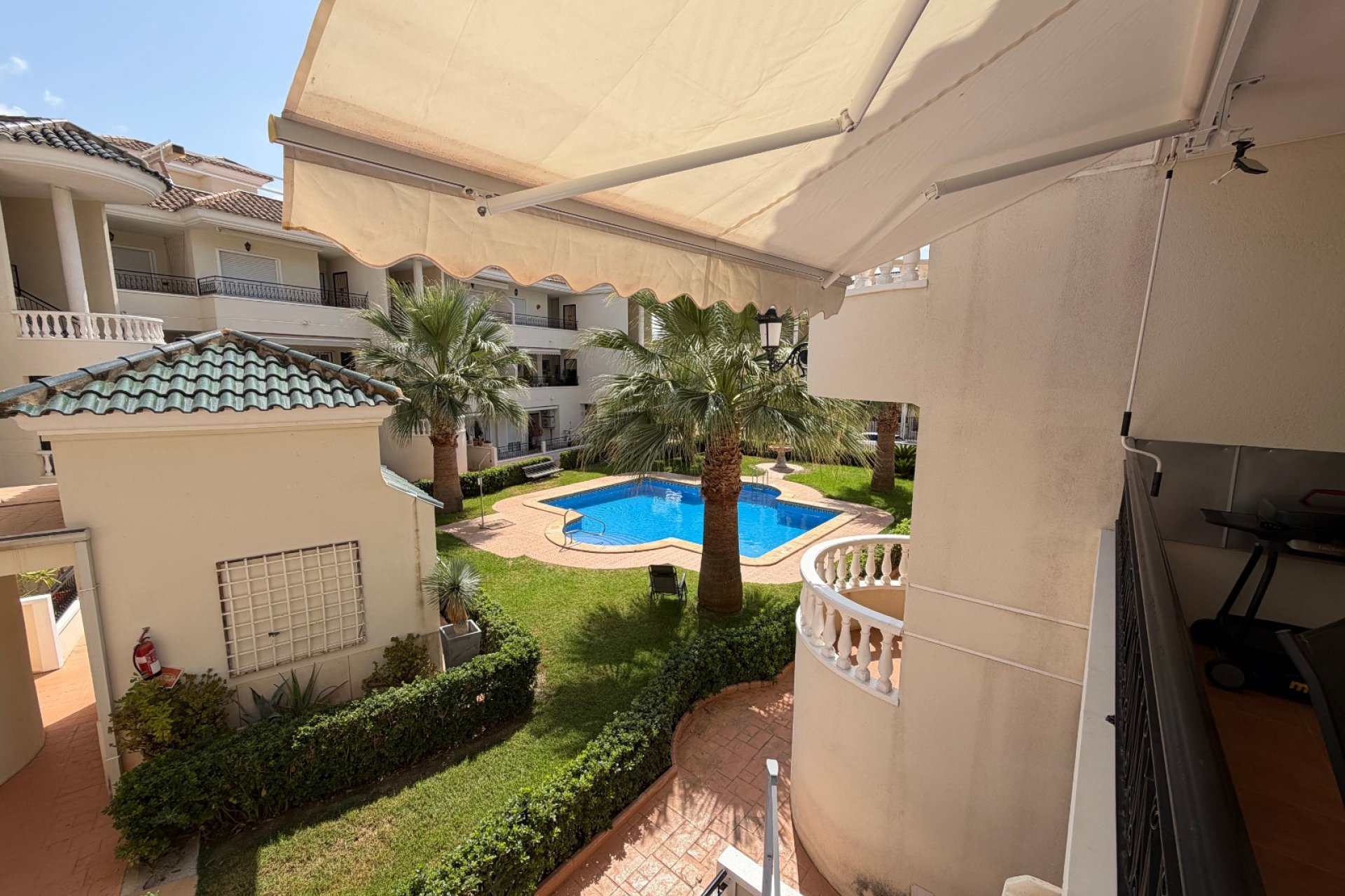 Resale - Apartment -
Jacarilla