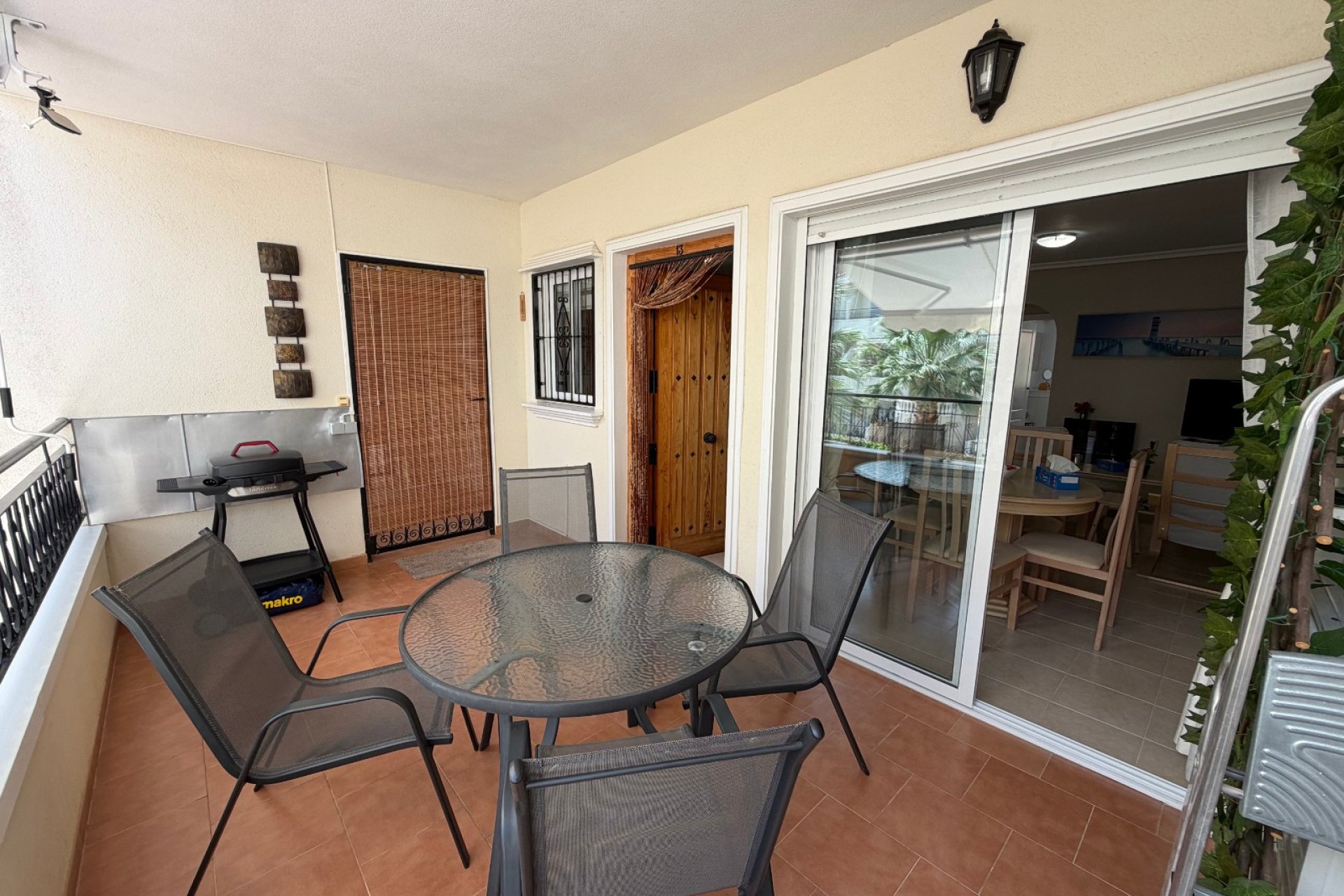 Resale - Apartment -
Jacarilla