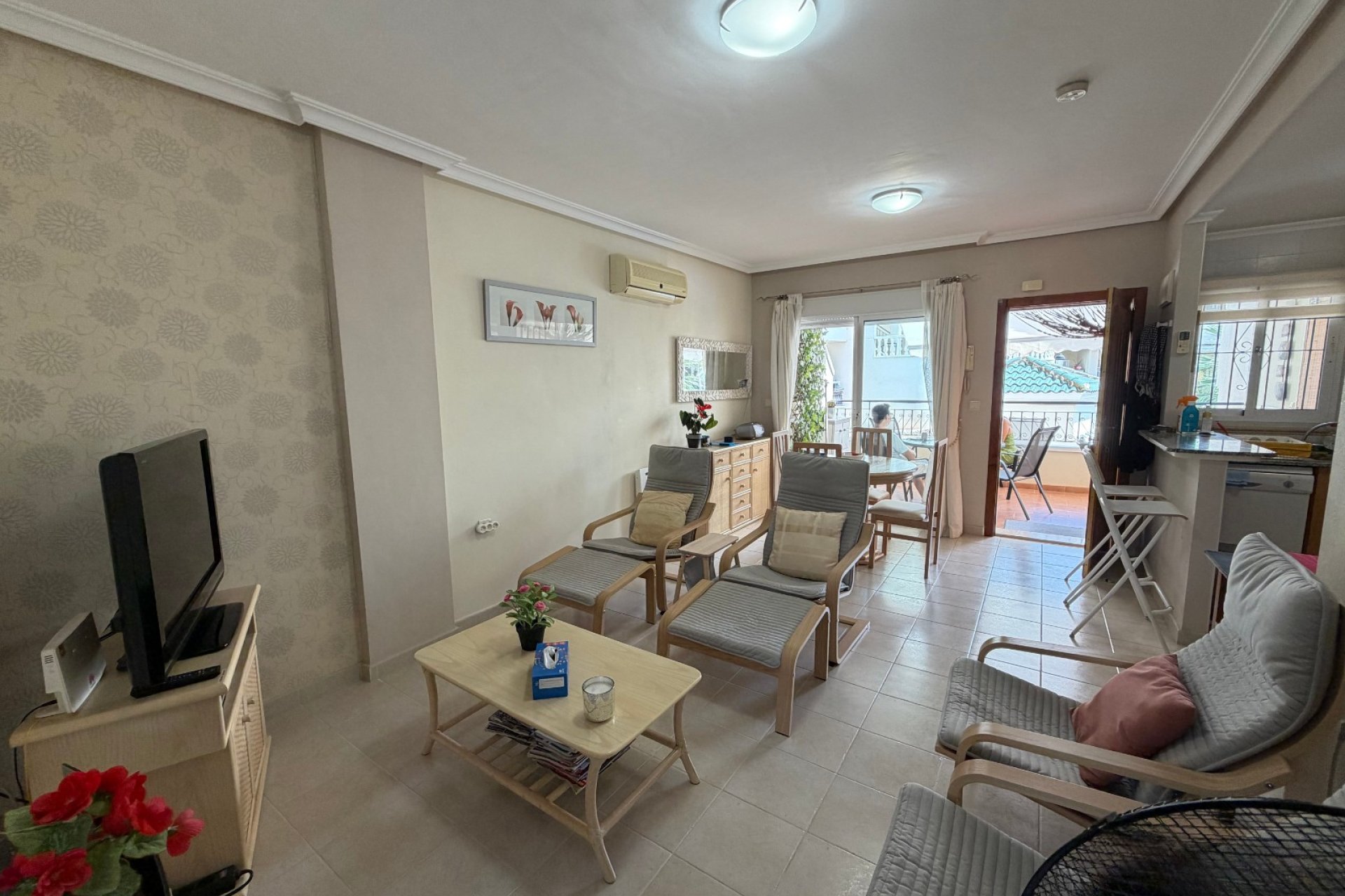 Resale - Apartment -
Jacarilla