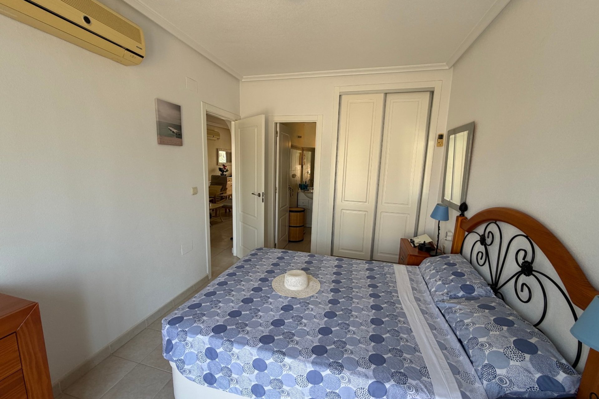 Resale - Apartment -
Jacarilla
