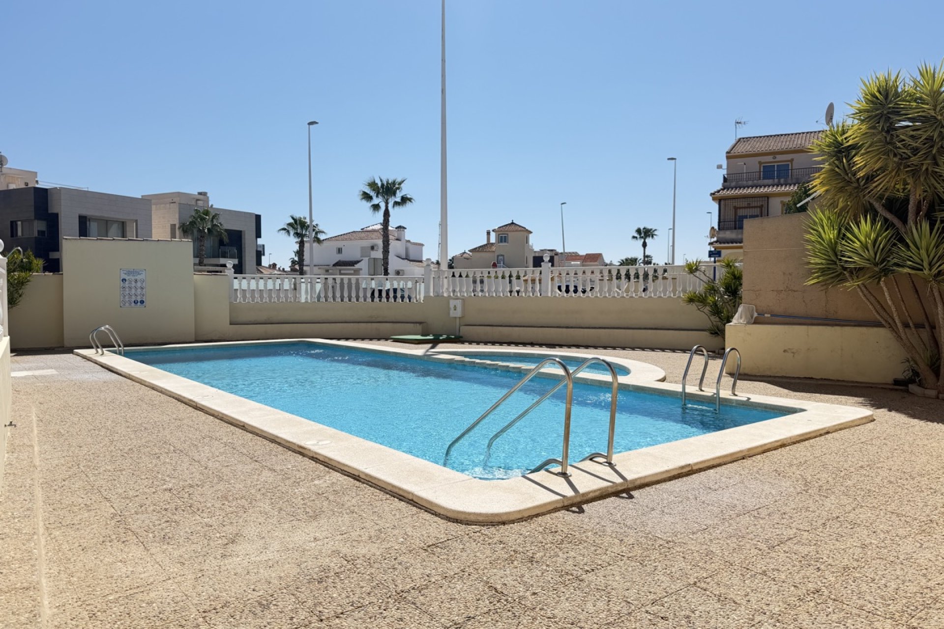 Resale - Apartment -
La Zenia