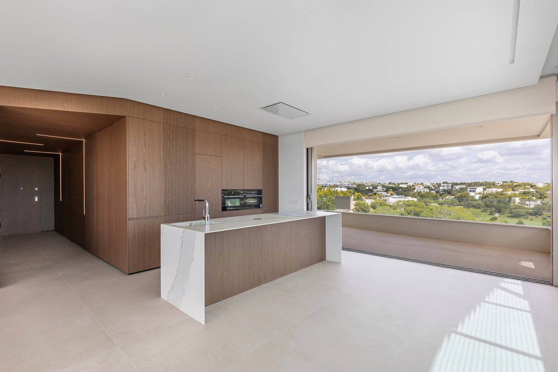Resale - Apartment -
Las Colinas Golf Resort - Las Colinas golf