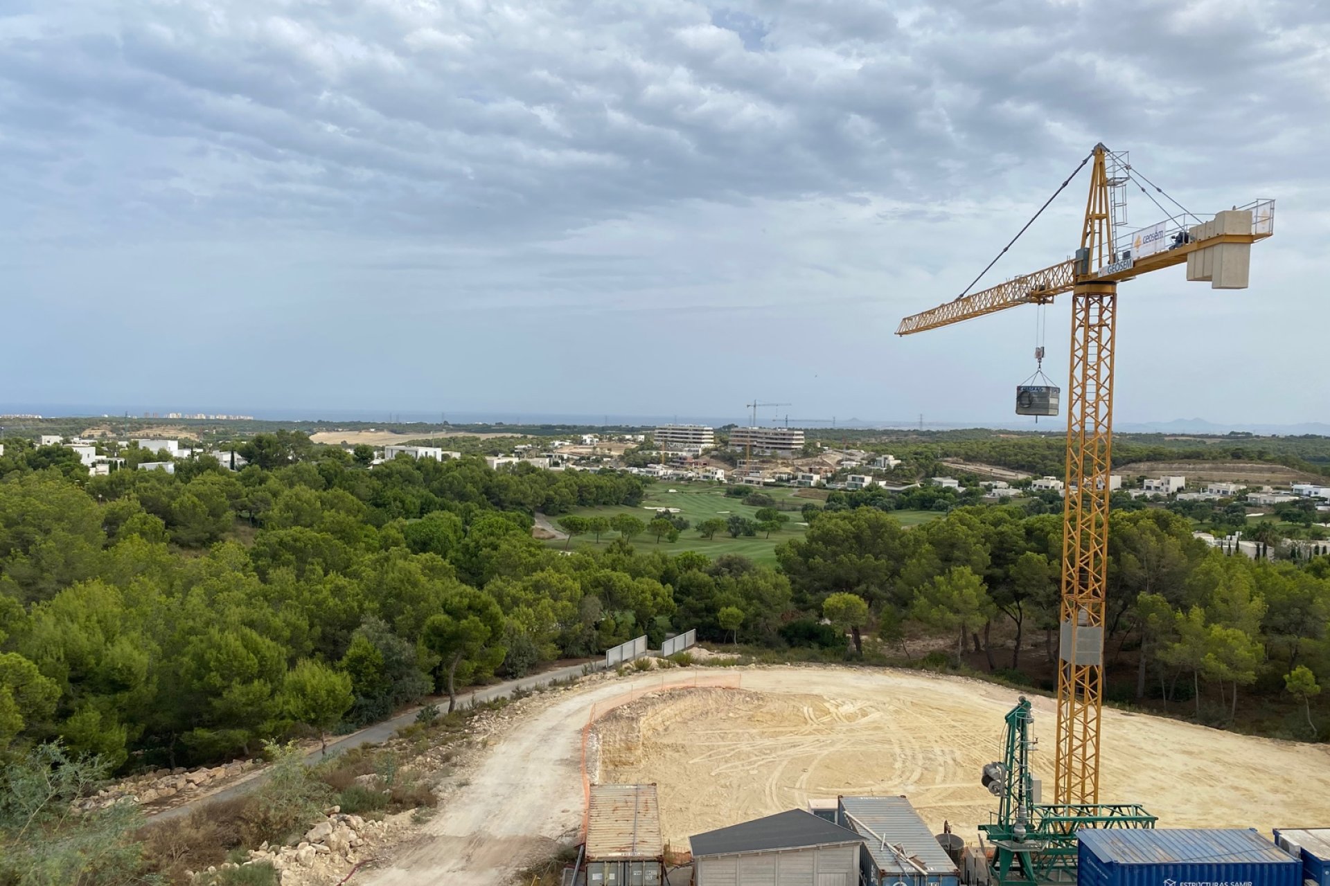 Resale - Apartment -
Las Colinas Golf
