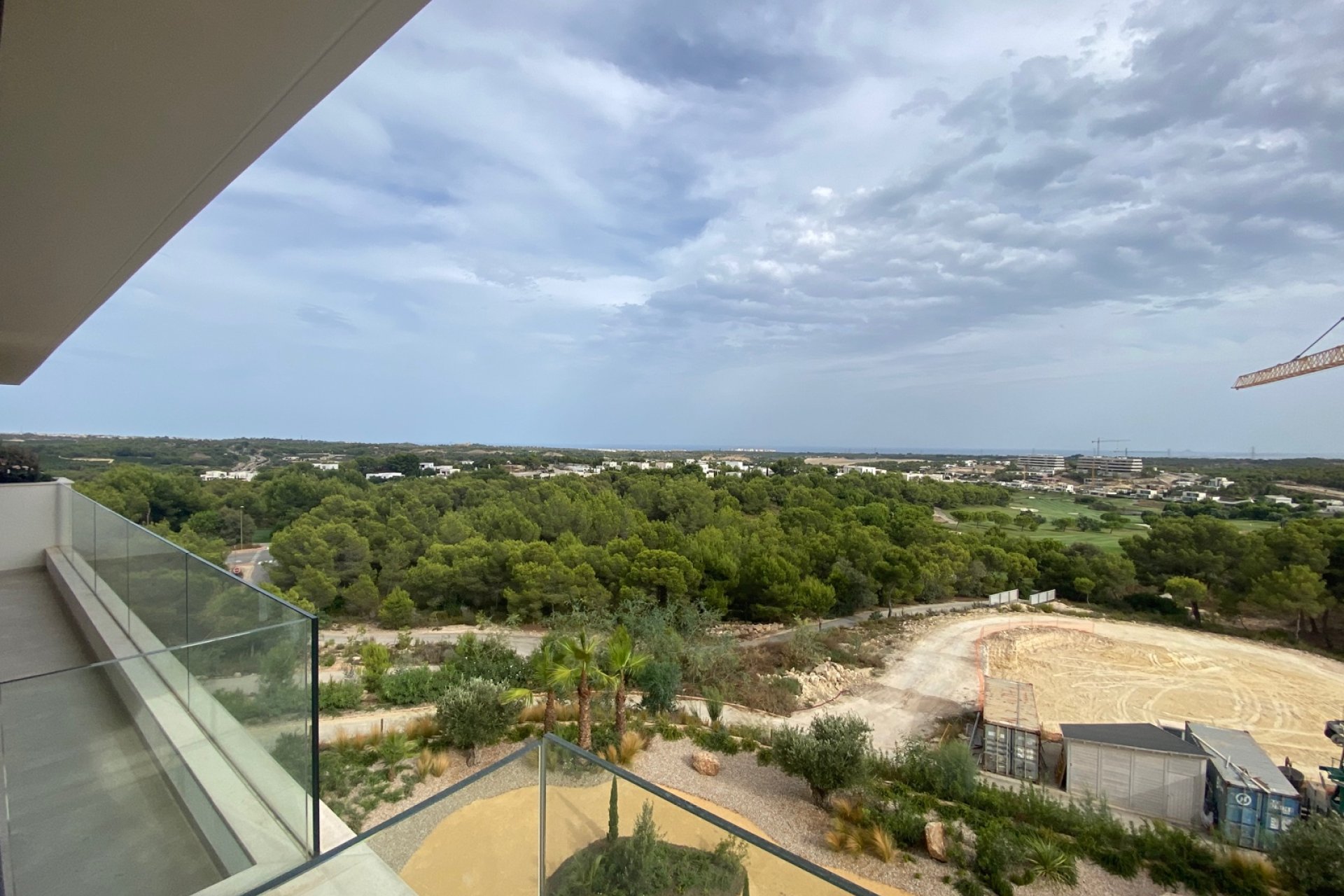 Resale - Apartment -
Las Colinas Golf