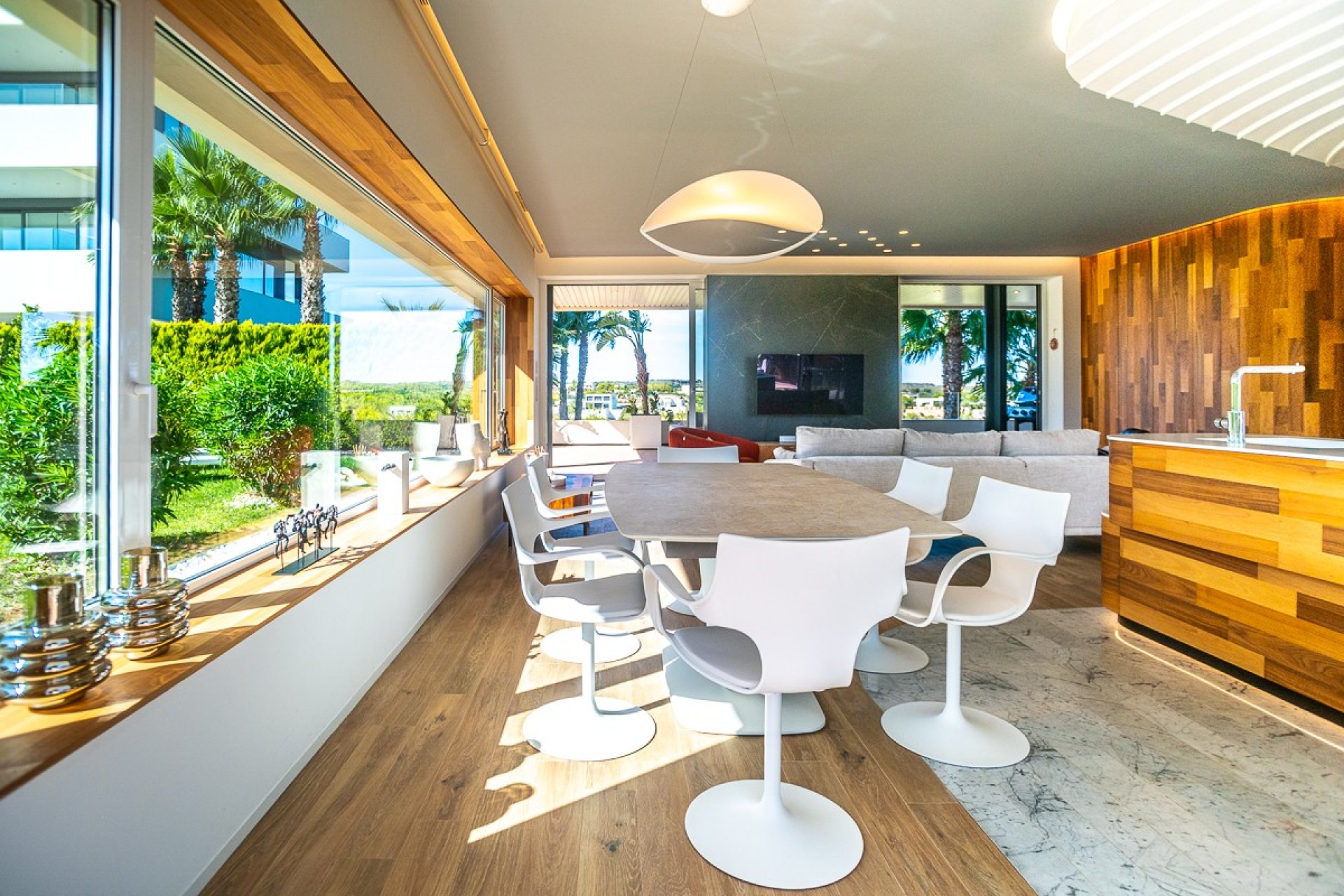 Resale - Apartment -
Las Colinas Golf