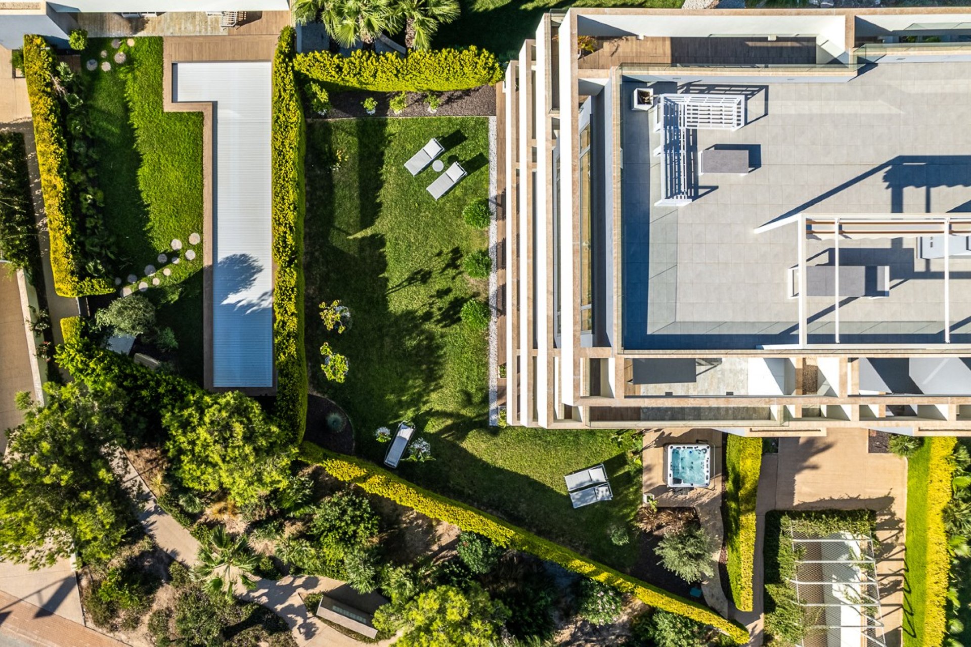 Resale - Apartment -
Las Colinas Golf