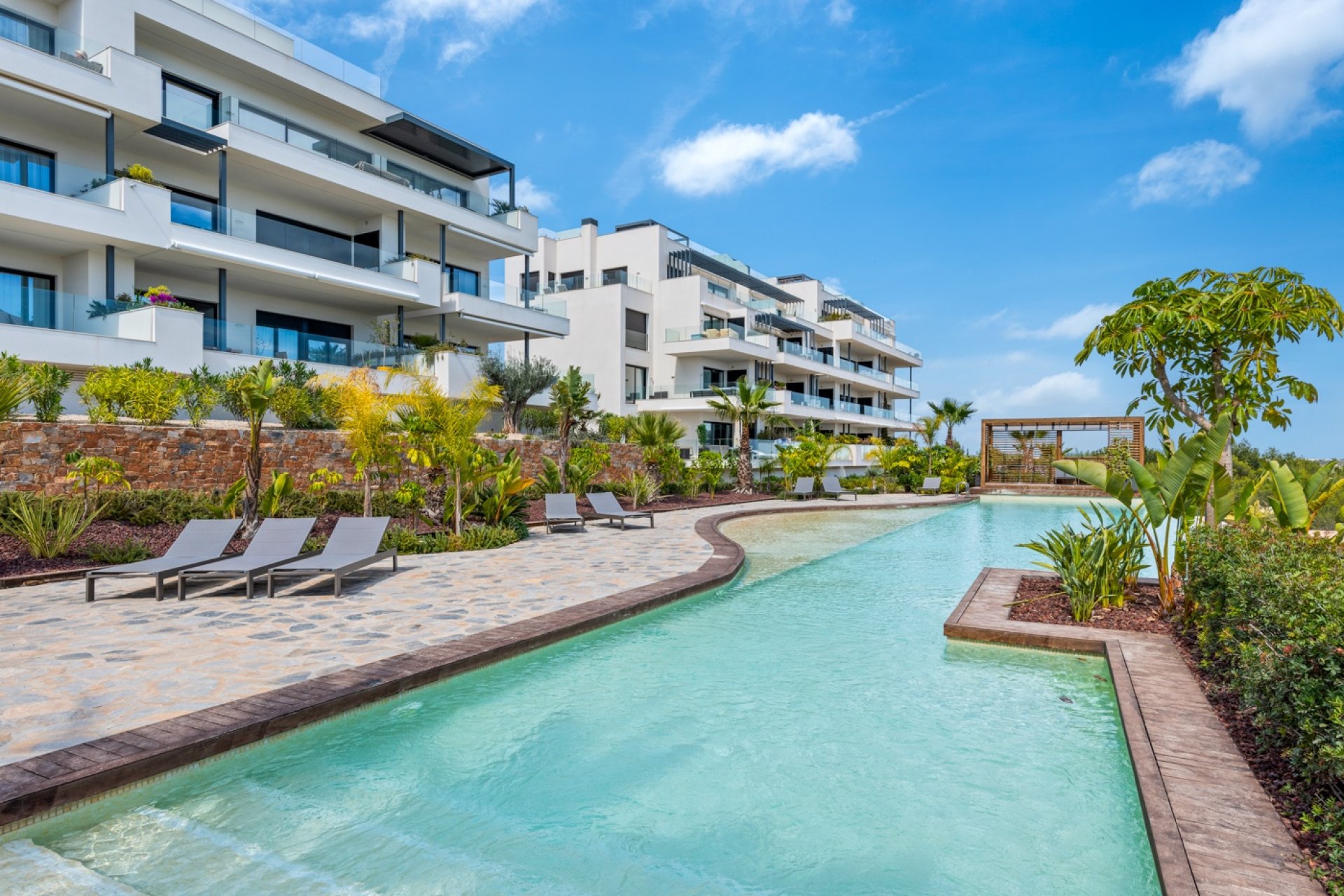 Resale - Apartment -
Las Colinas Golf