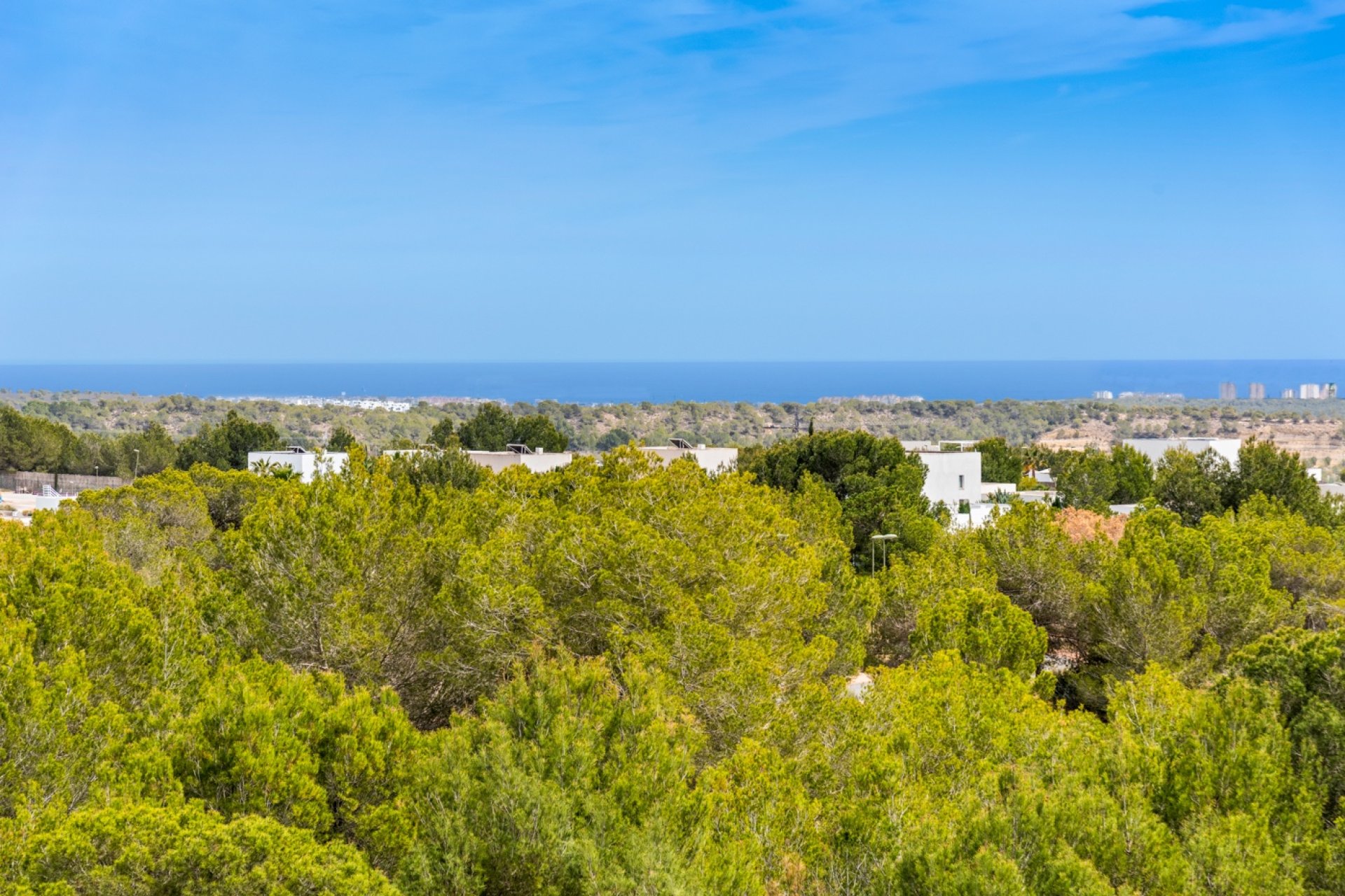 Resale - Apartment -
Las Colinas Golf