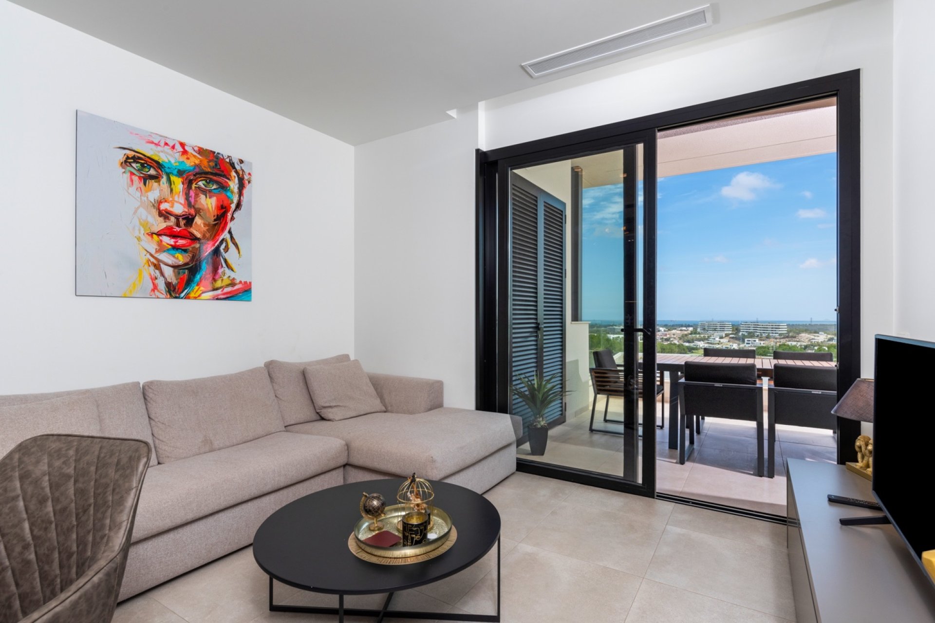 Resale - Apartment -
Las Colinas Golf