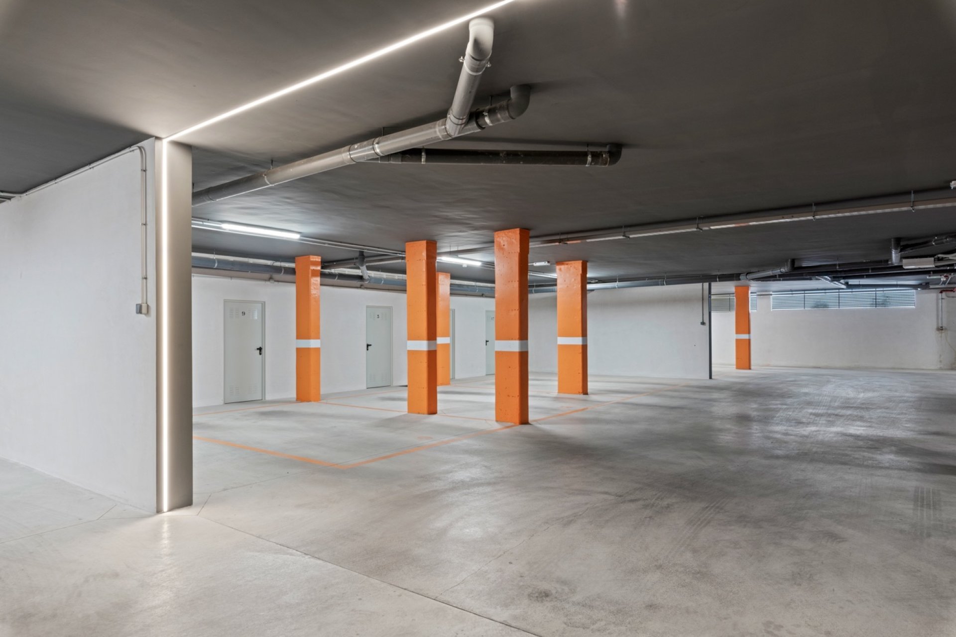 Resale - Apartment -
Las Colinas Golf