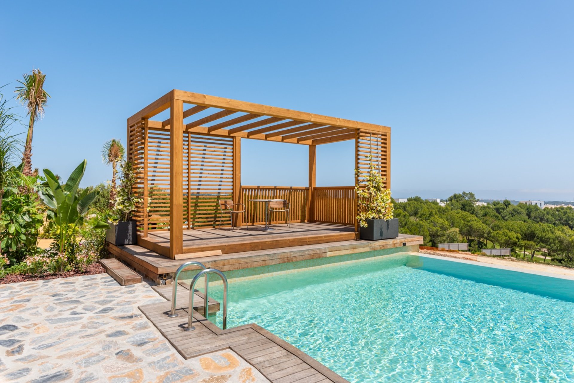 Resale - Apartment -
Las Colinas Golf