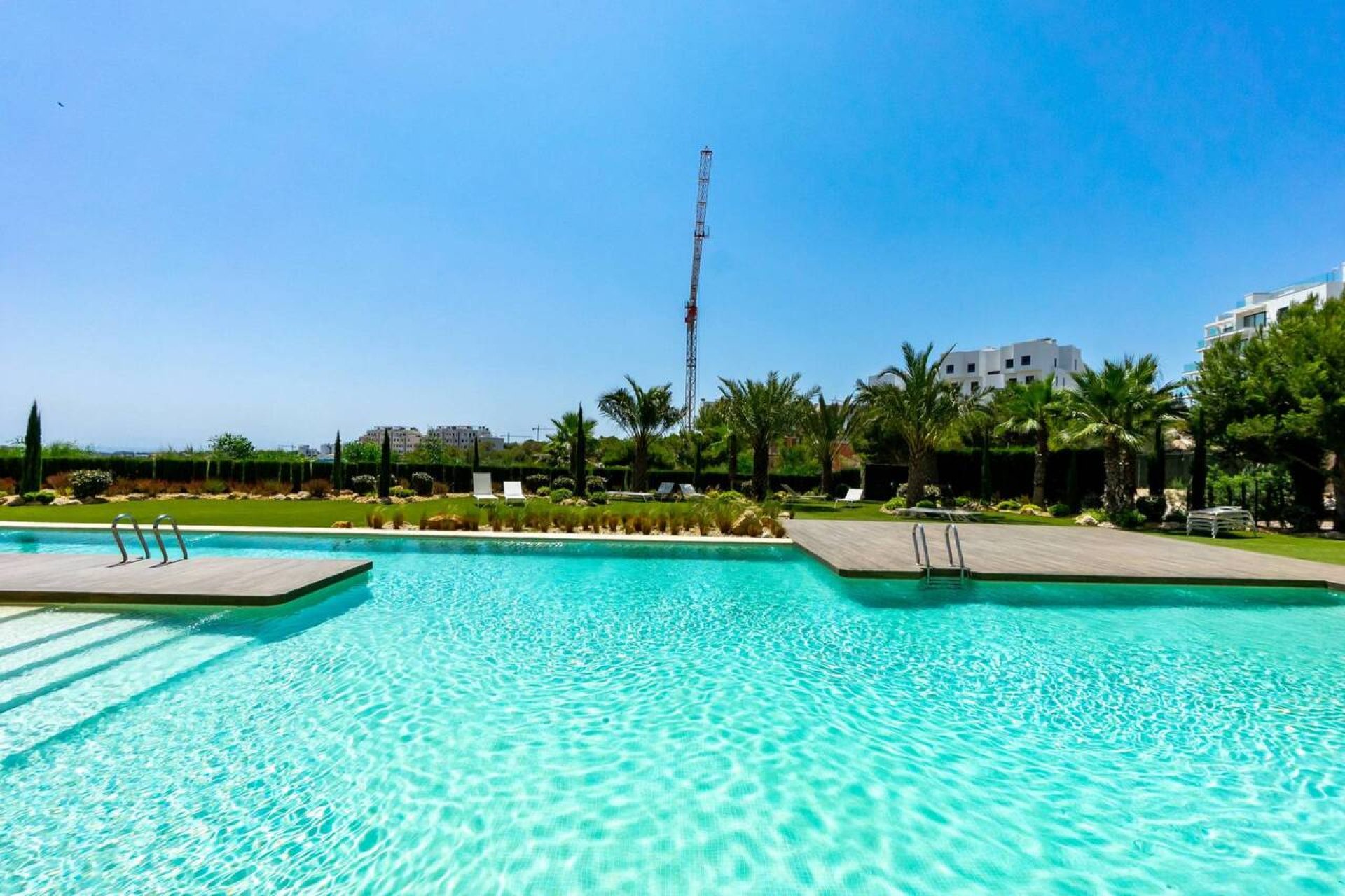 Resale - Apartment -
Las Colinas Golf