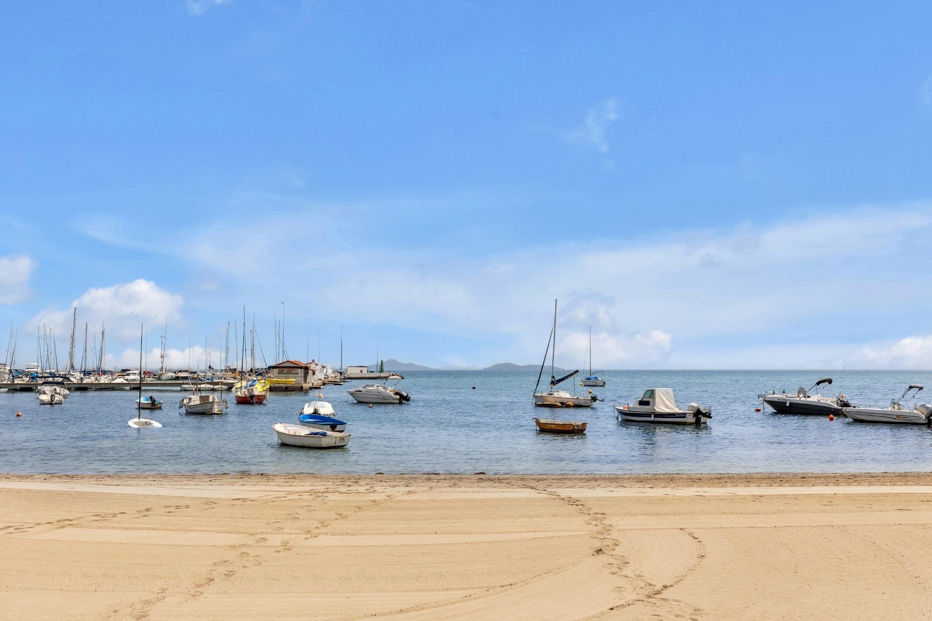 Resale - Apartment -
Los Alcázares - Centro