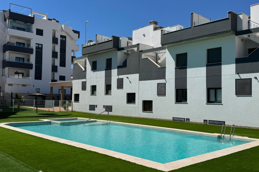 Resale - Apartment -
Los Altos