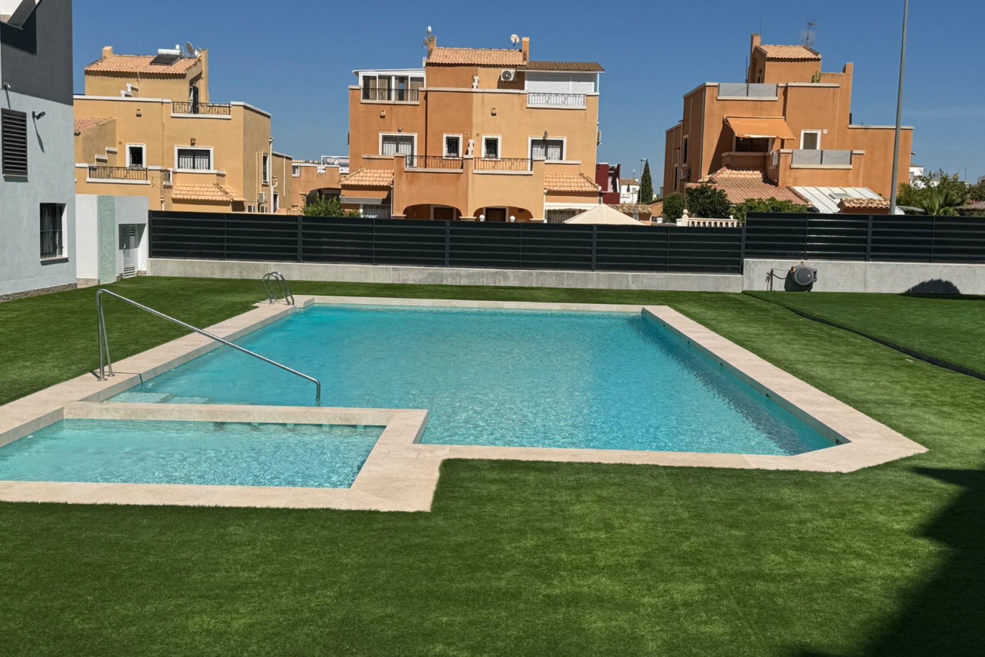 Resale - Apartment -
Los Altos