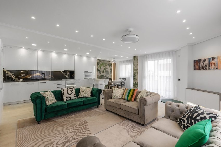 Resale - Apartment -
Los Montesinos