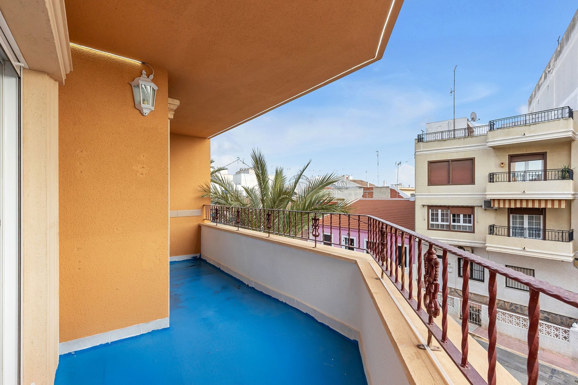 Resale - Apartment -
Los Montesinos