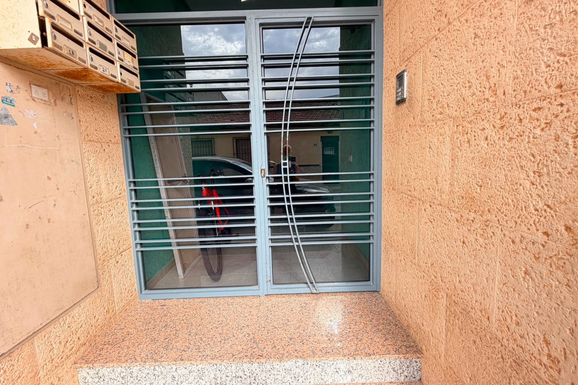 Resale - Apartment -
Los Montesinos