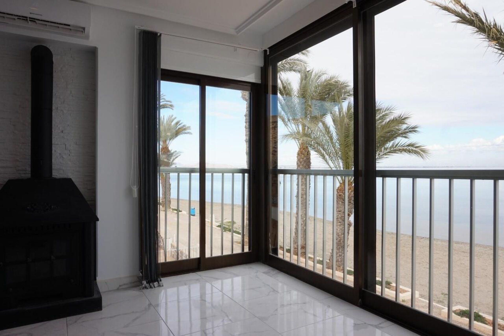 Resale - Apartment -
Los Urrutias