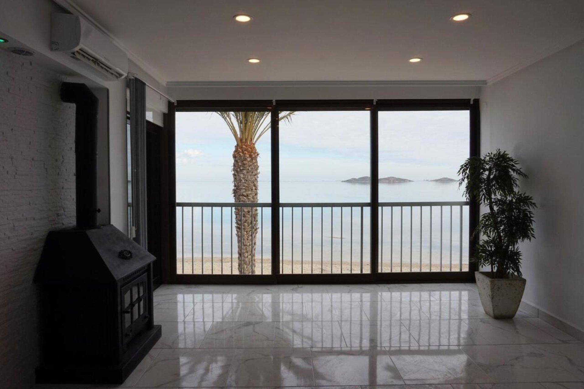 Resale - Apartment -
Los Urrutias