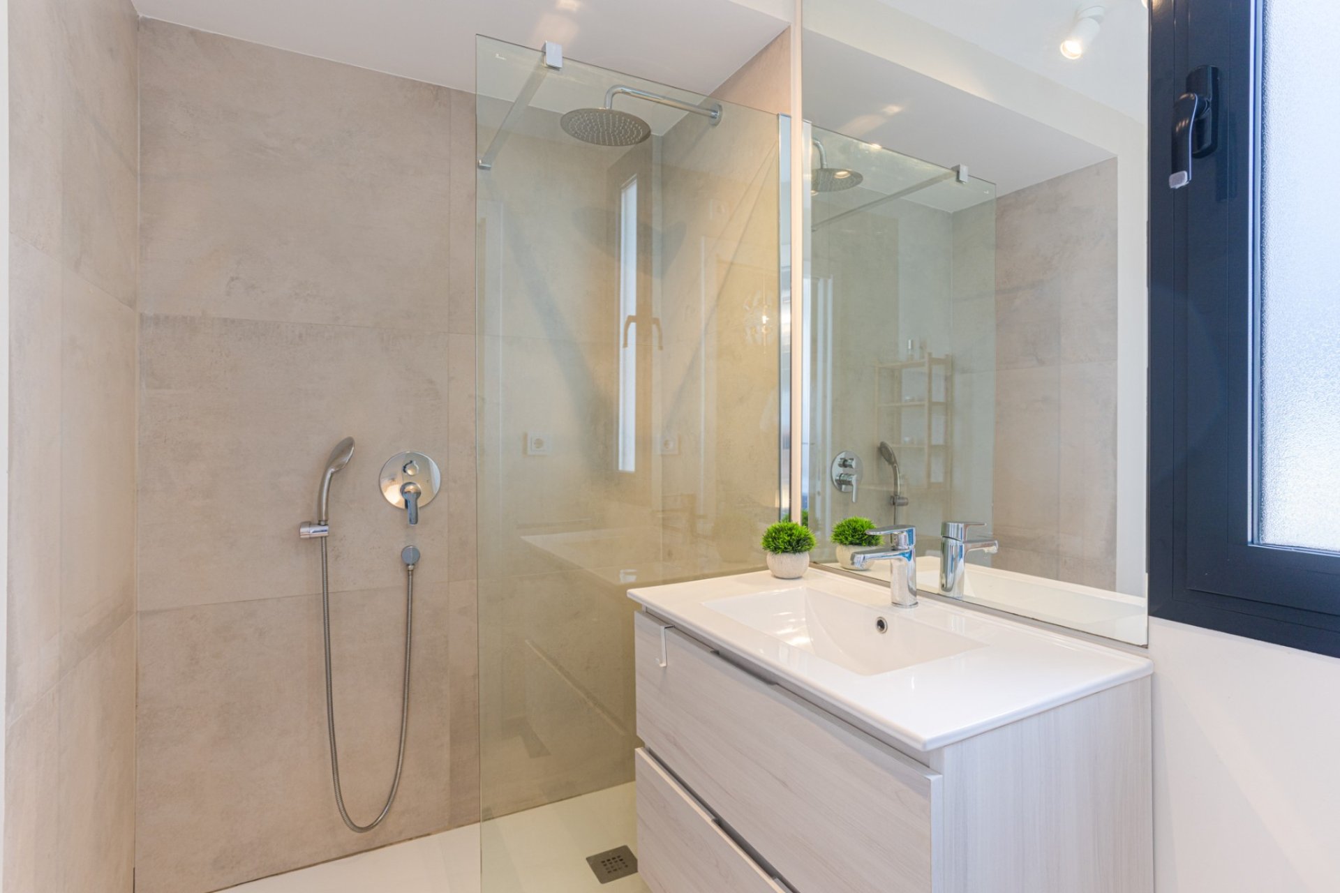 Resale - Apartment -
Mar de Cristal