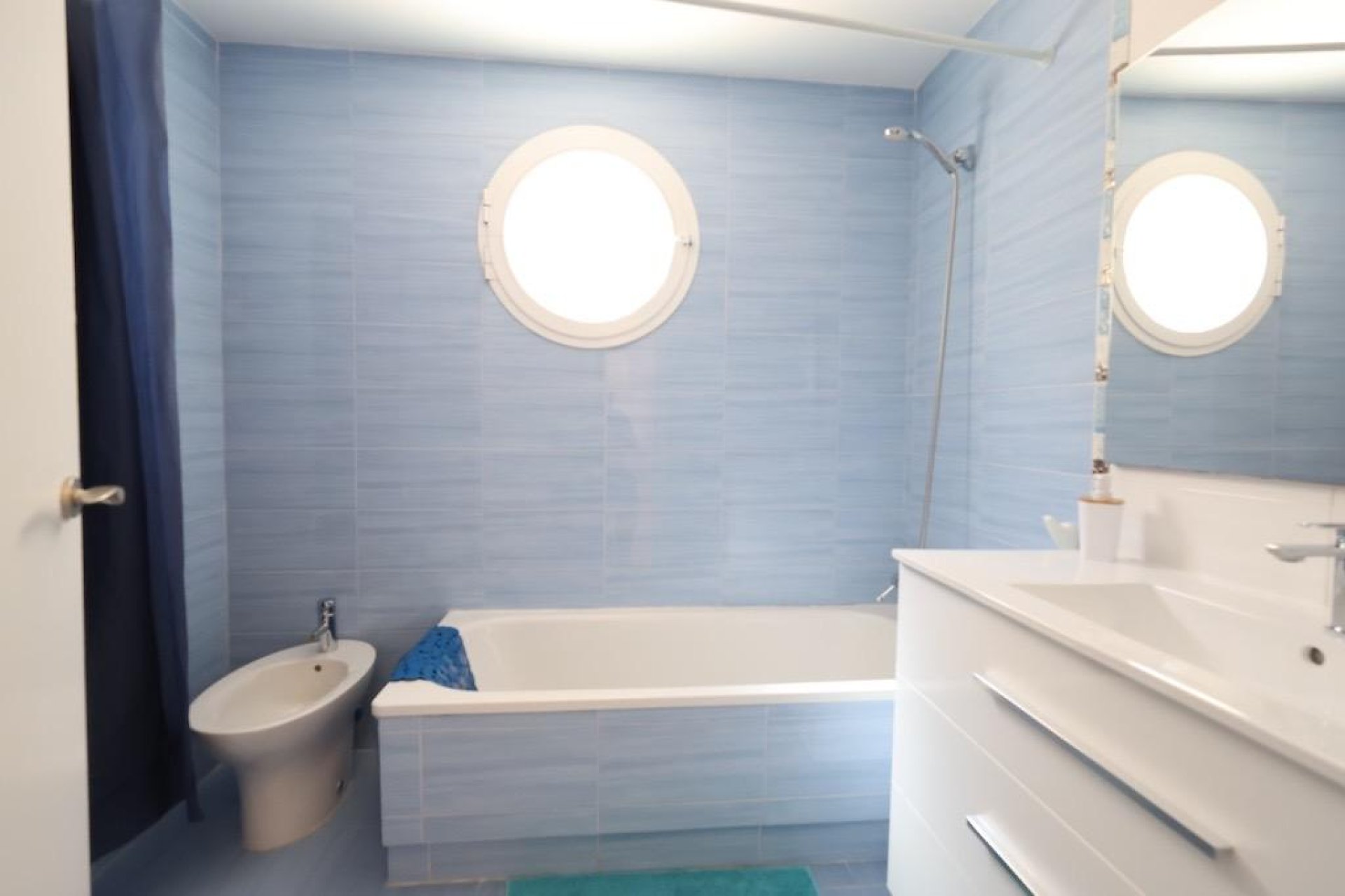 Resale - Apartment -
Orihuela Costa - Campoamor