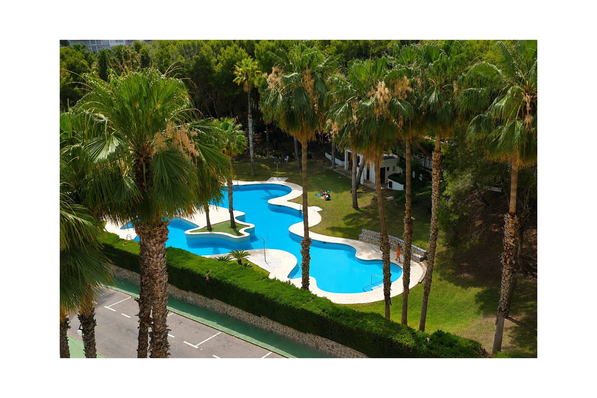 Resale - Apartment -
Orihuela Costa - Campoamor