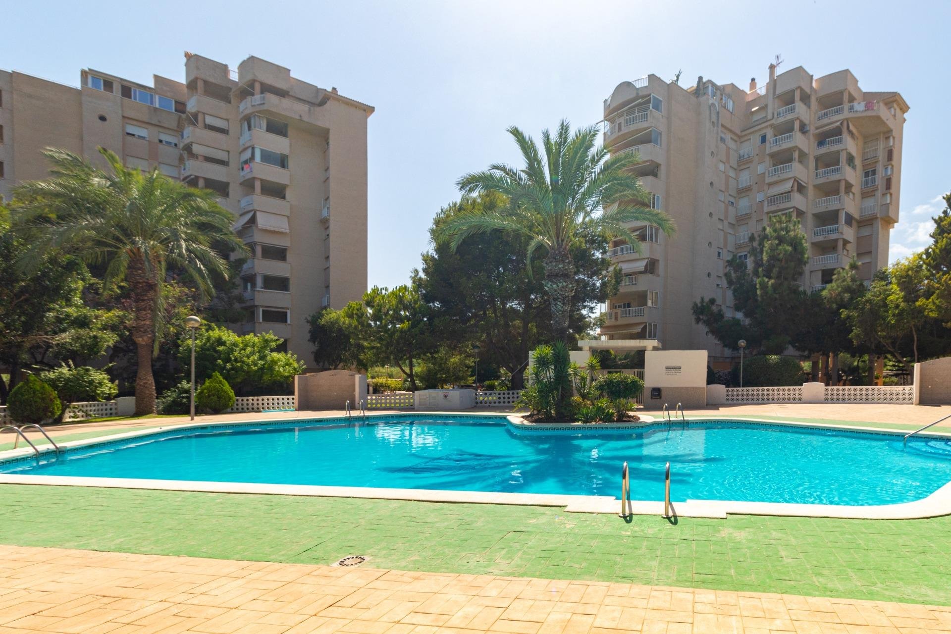 Resale - Apartment -
Orihuela Costa - Campoamor