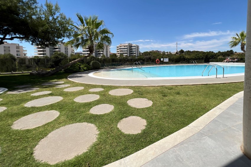 Resale - Apartment -
Orihuela Costa - Costa Blanca Sur