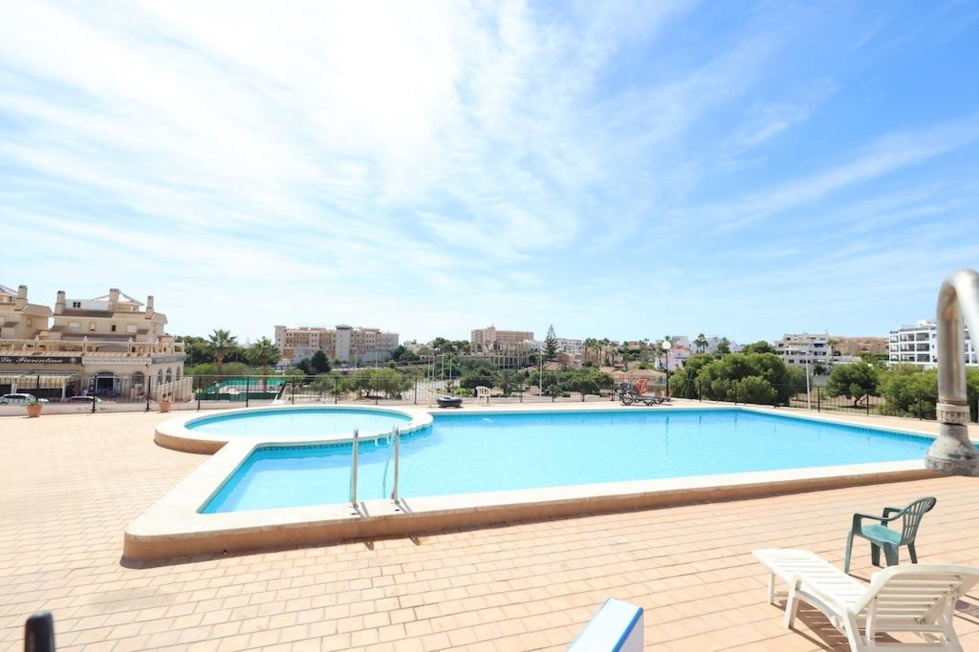 Resale - Apartment -
Orihuela Costa - La Zenia