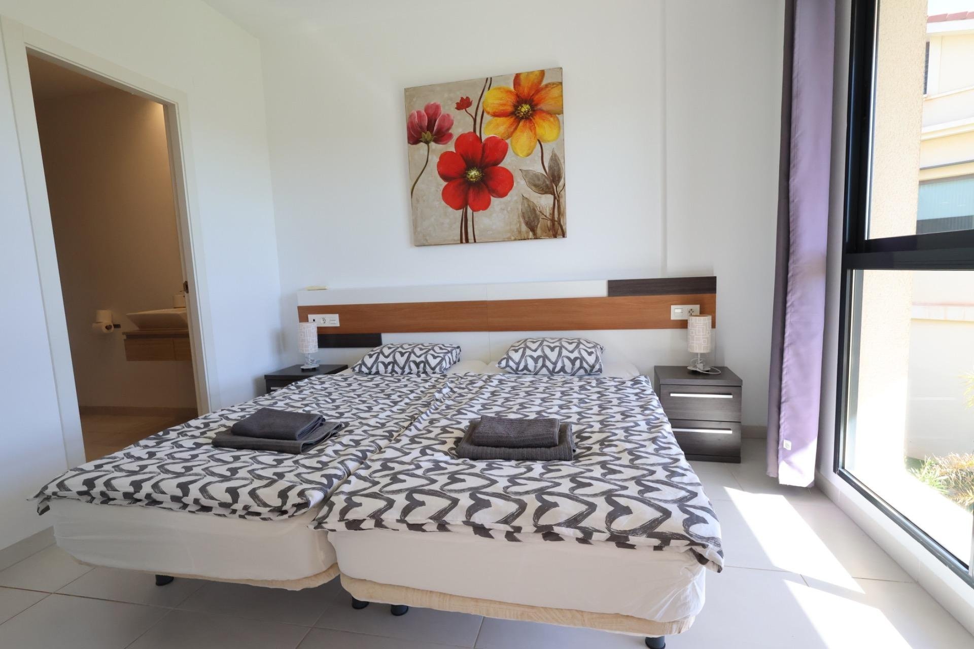 Resale - Apartment -
Orihuela Costa - La Zenia