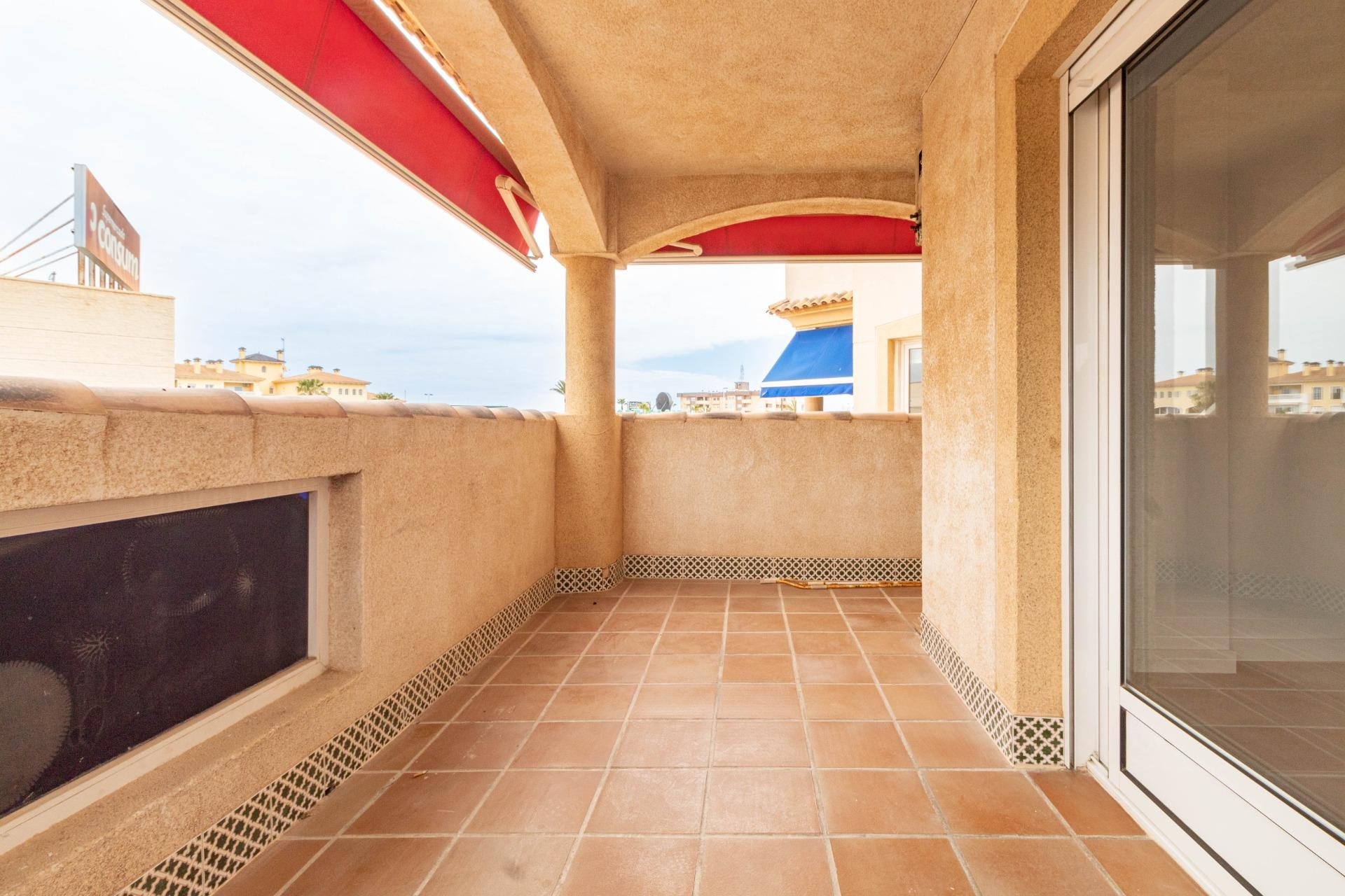 Resale - Apartment -
Orihuela Costa - La Zenia