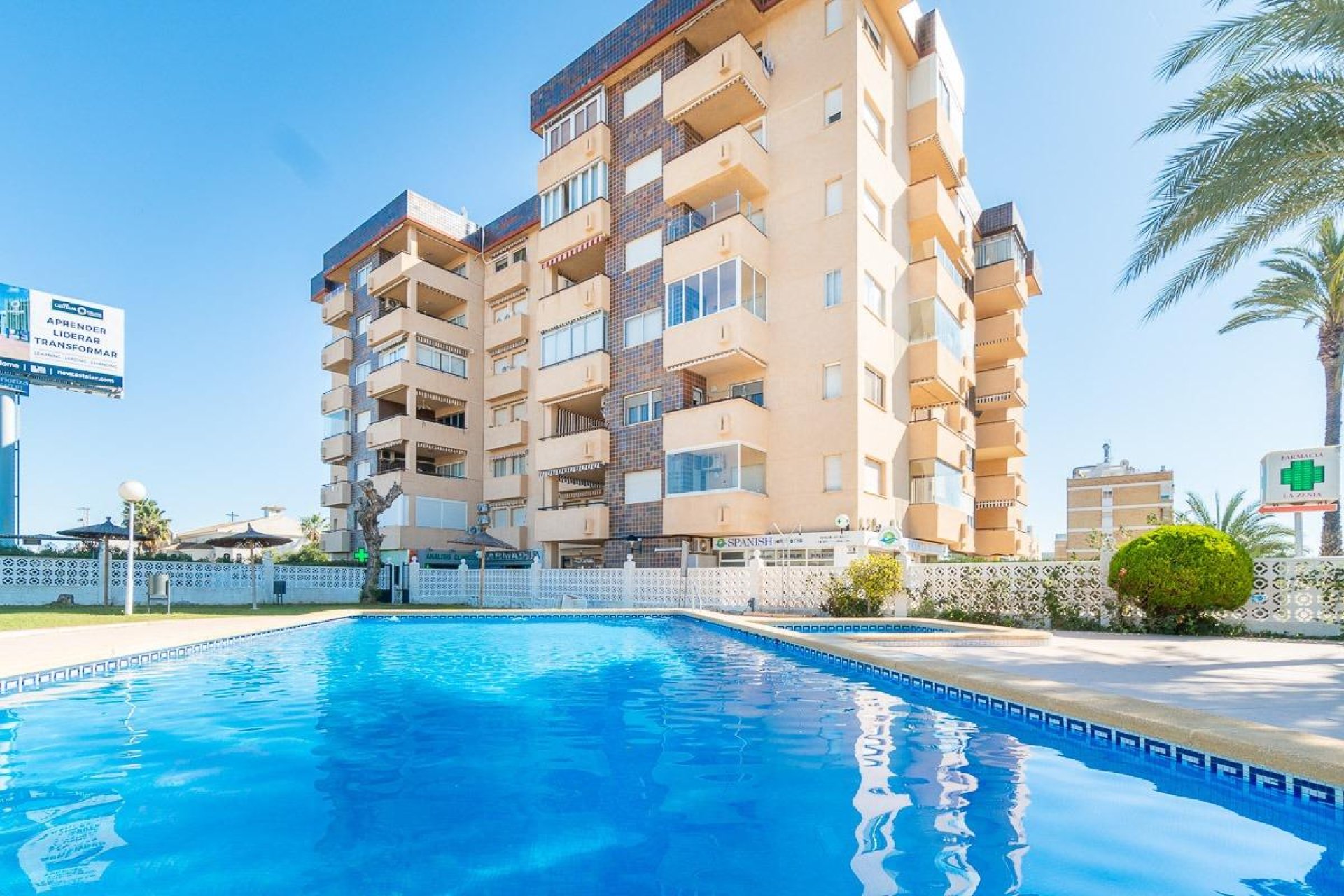 Resale - Apartment -
Orihuela Costa - La Zenia
