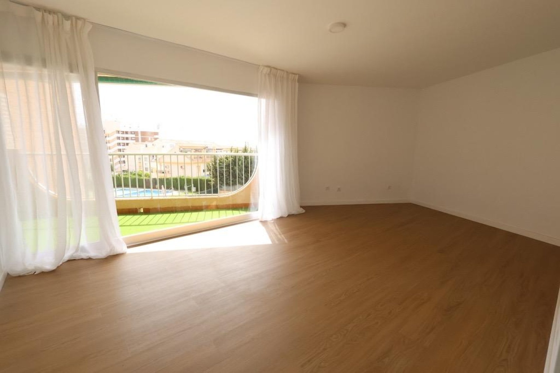 Resale - Apartment -
Orihuela Costa - La Zenia
