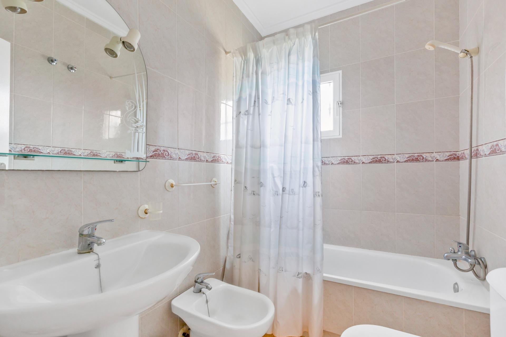 Resale - Apartment -
Orihuela Costa - Las Filipinas