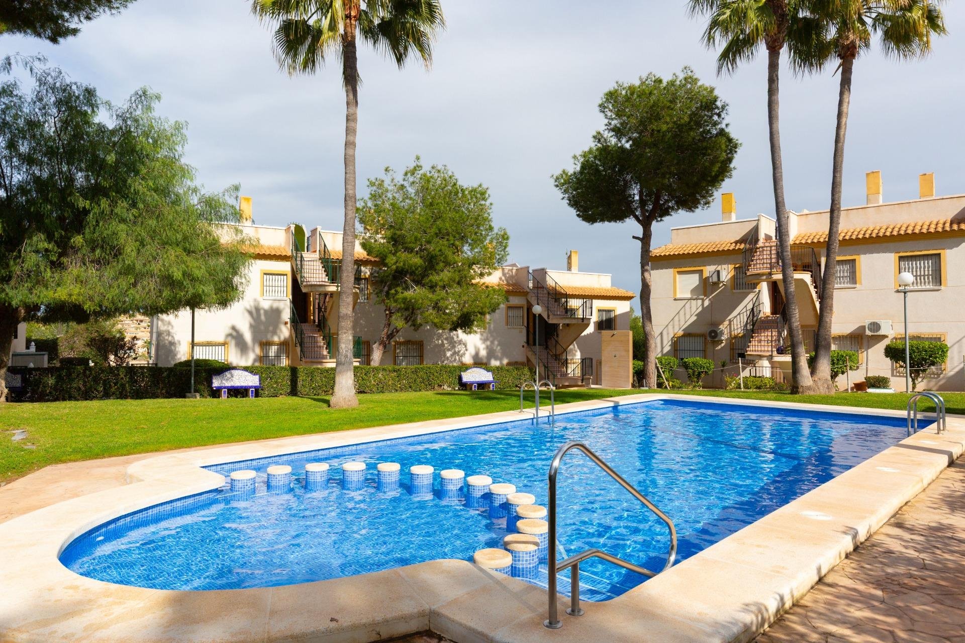 Resale - Apartment -
Orihuela Costa - Las Filipinas