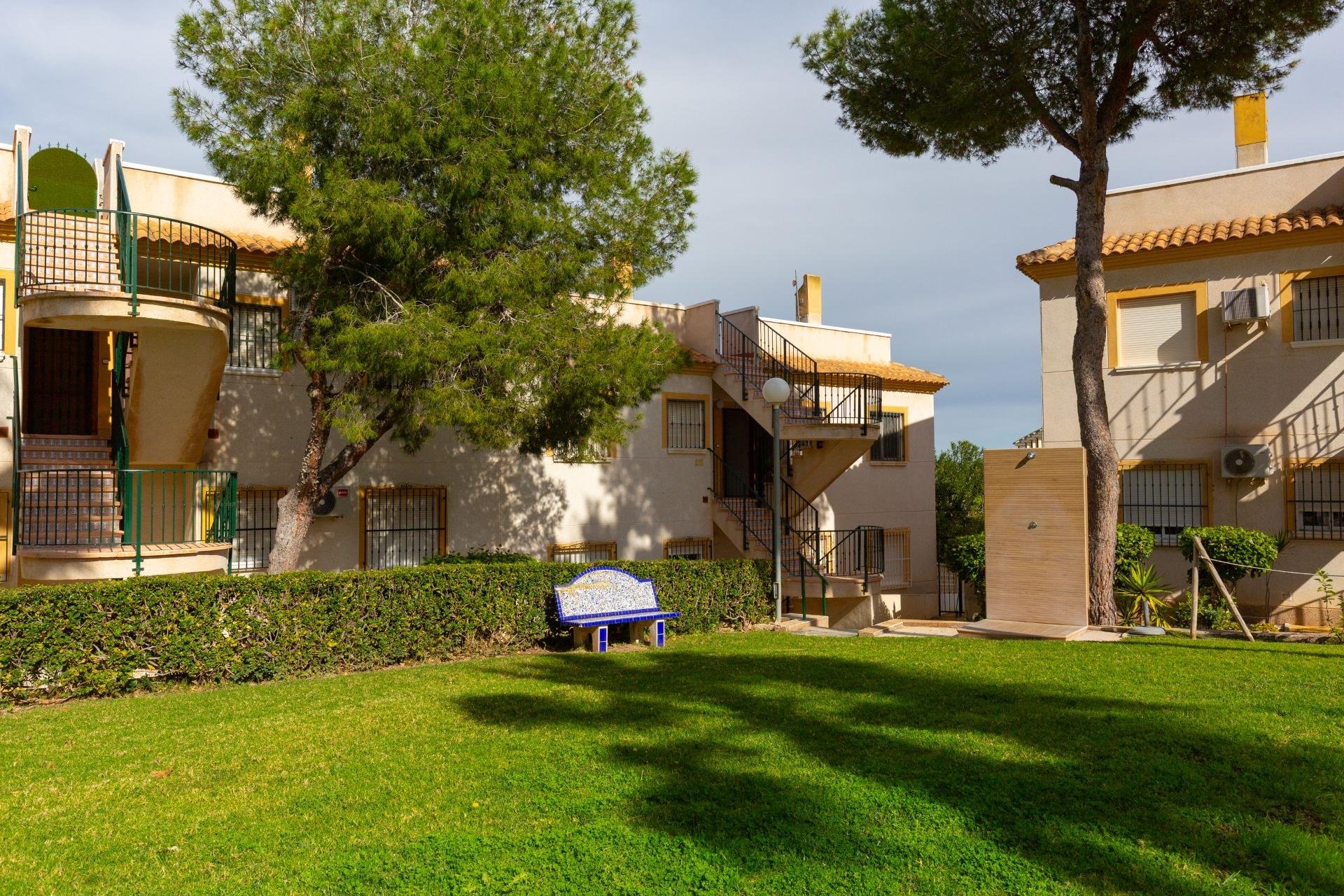 Resale - Apartment -
Orihuela Costa - Las Filipinas