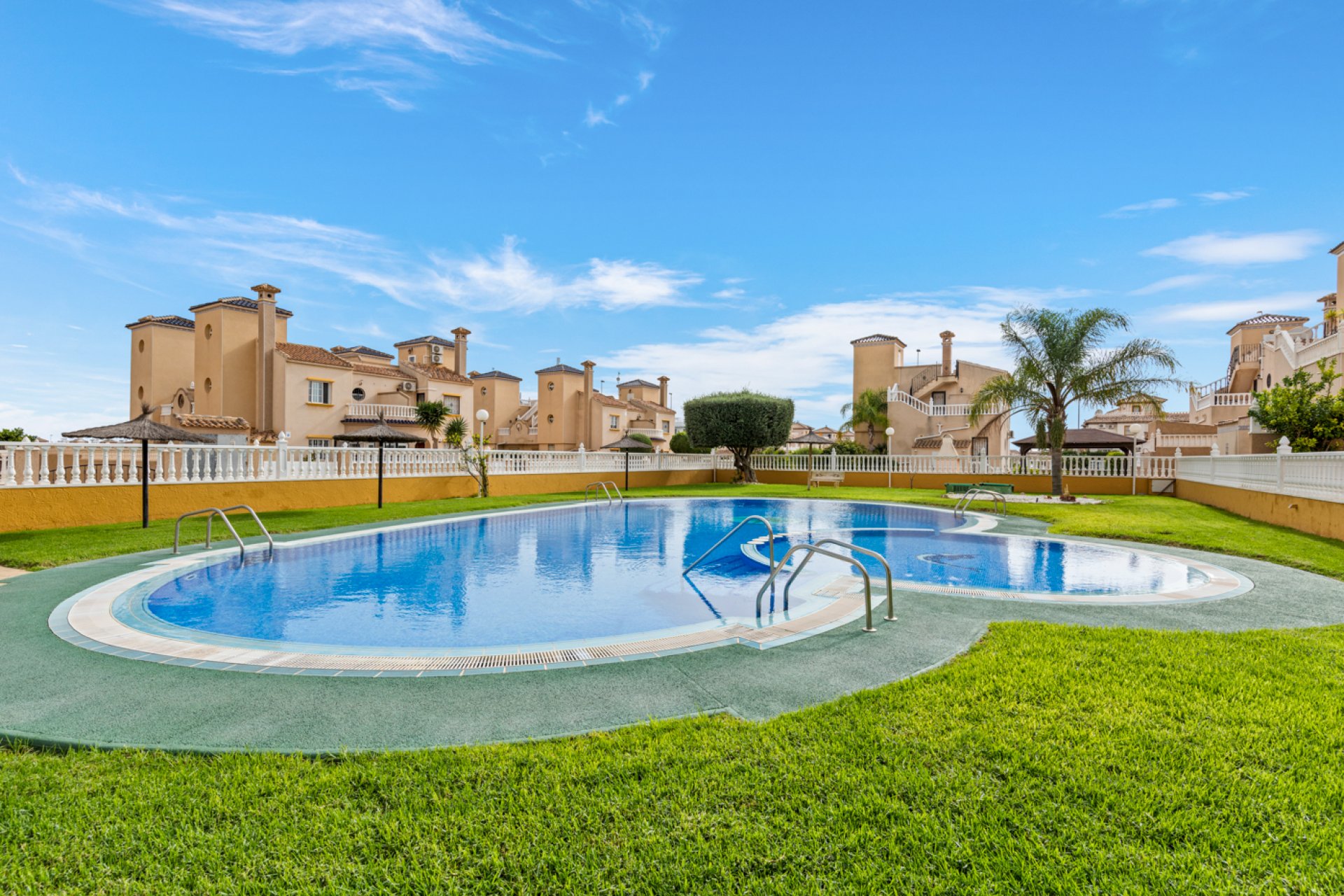 Resale - Apartment -
Orihuela Costa - Lomas de Cabo Roig