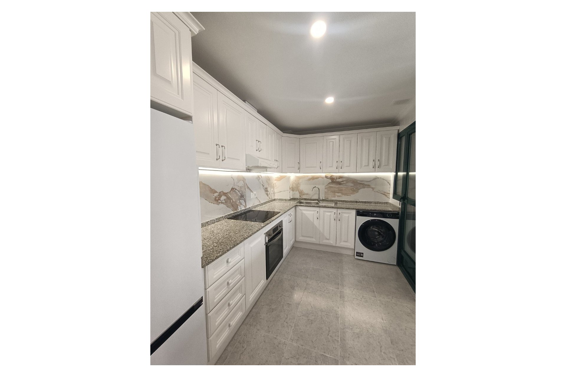 Resale - Apartment -
Orihuela Costa - Lomas de Campoamor