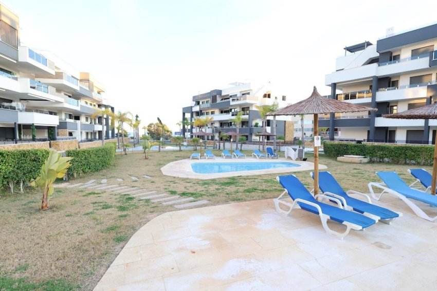Resale - Apartment -
Orihuela Costa - Punta Prima