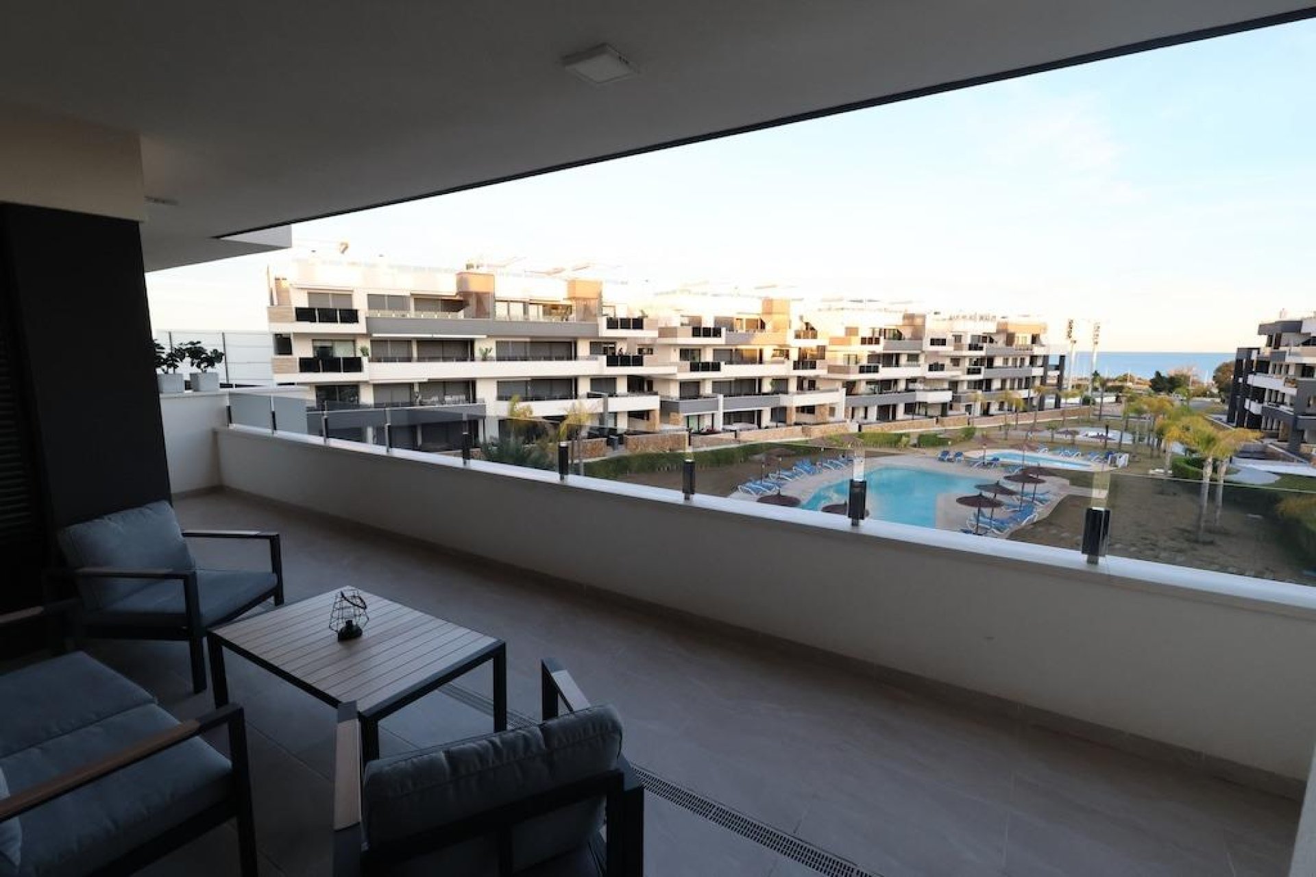 Resale - Apartment -
Orihuela Costa - Punta Prima