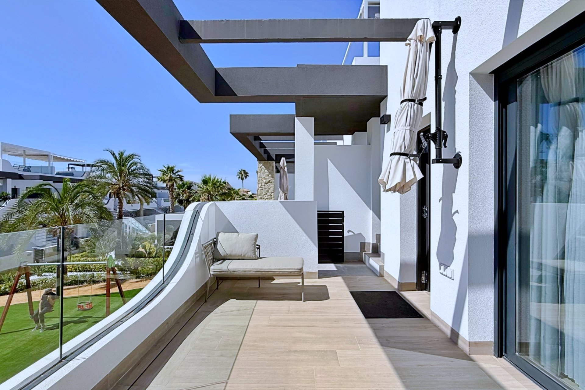 Resale - Apartment -
Orihuela Costa - Punta Prima