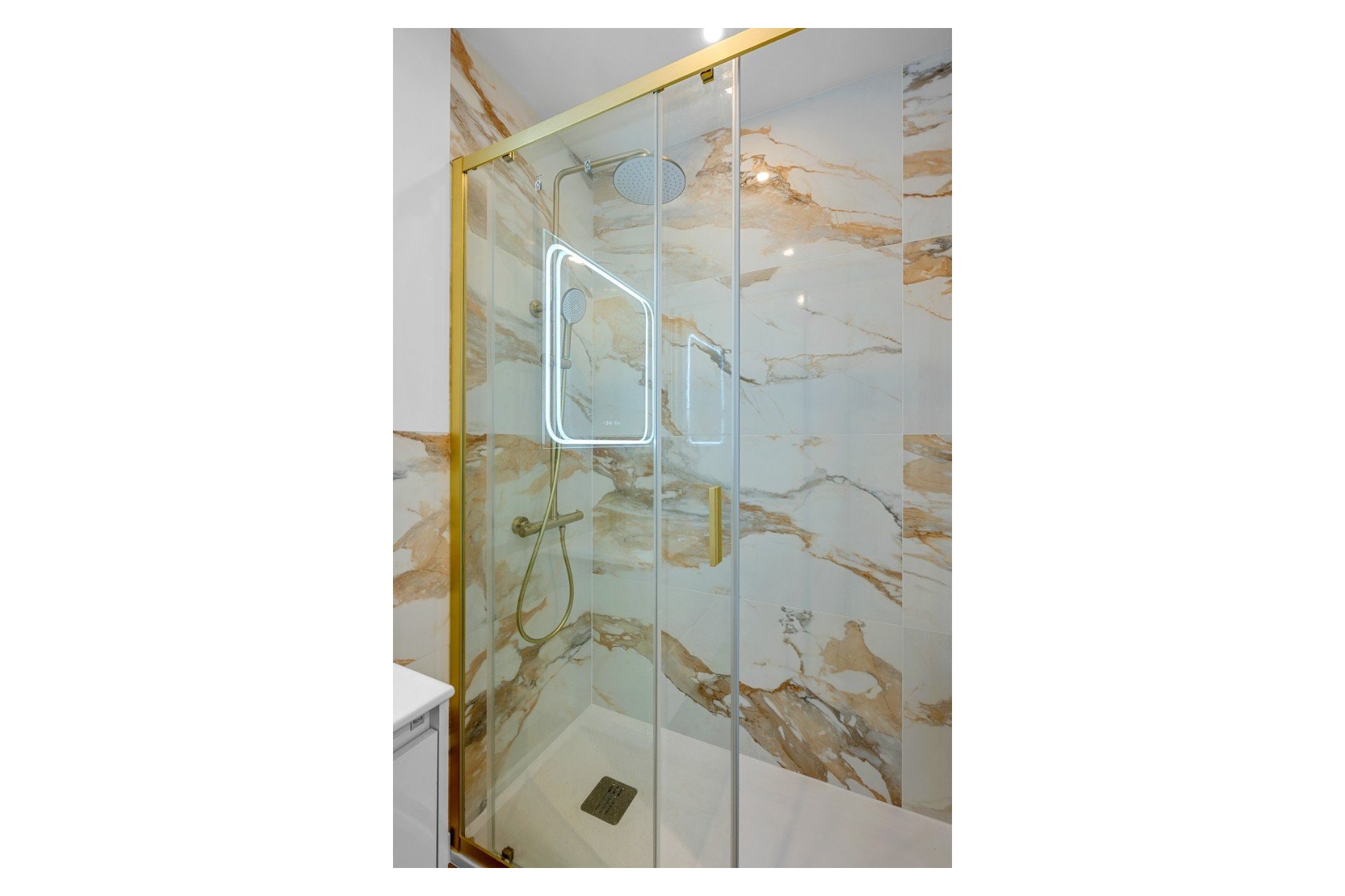 Resale - Apartment -
Orihuela Costa - Punta Prima