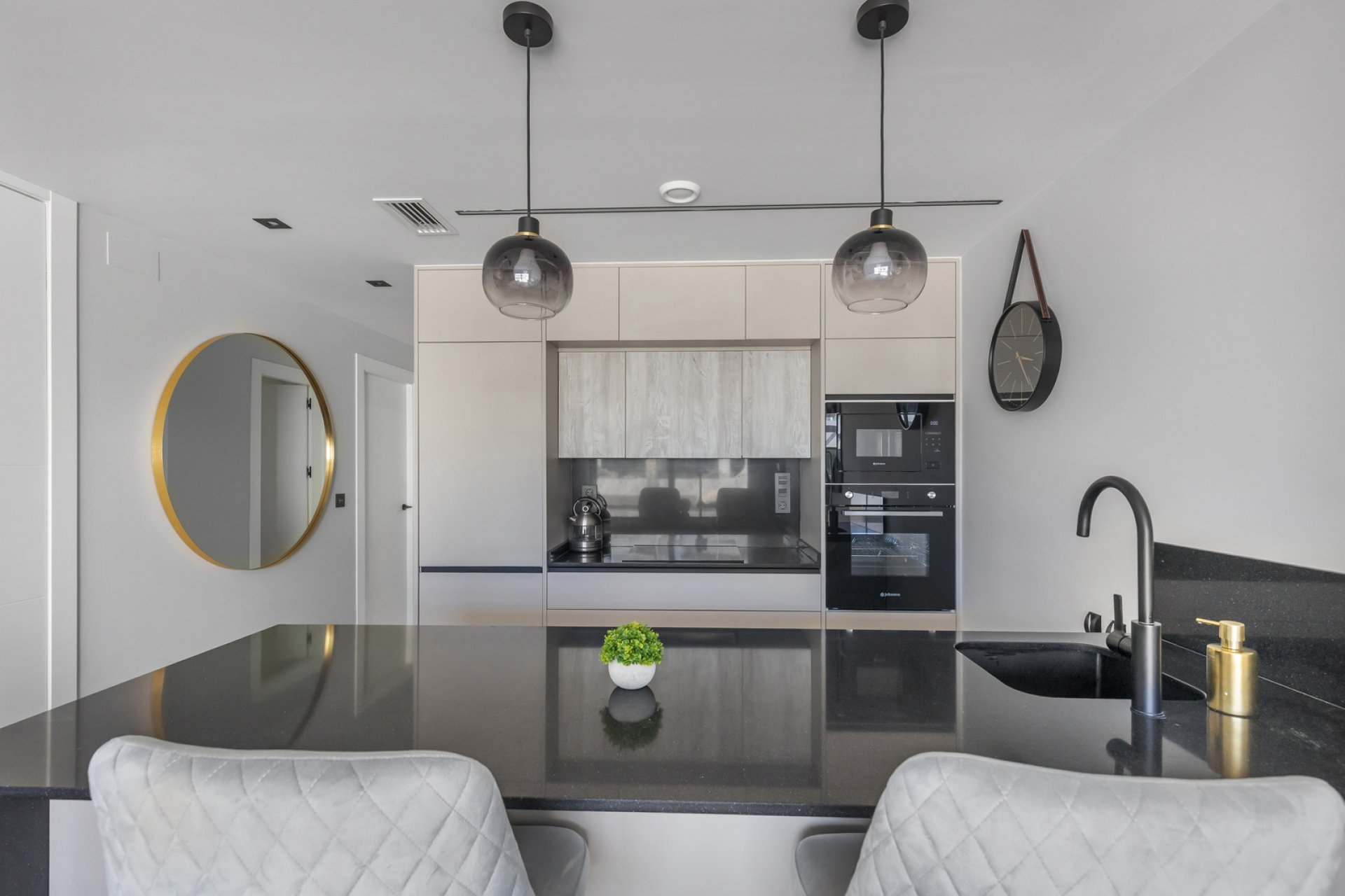 Resale - Apartment -
Orihuela Costa - Punta Prima