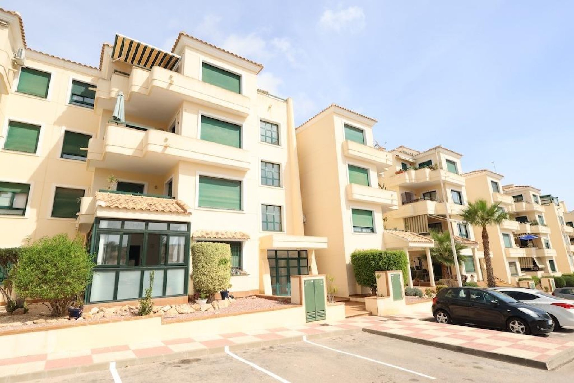 Resale - Apartment -
Orihuela Costa - Villamartín-Las Filipinas